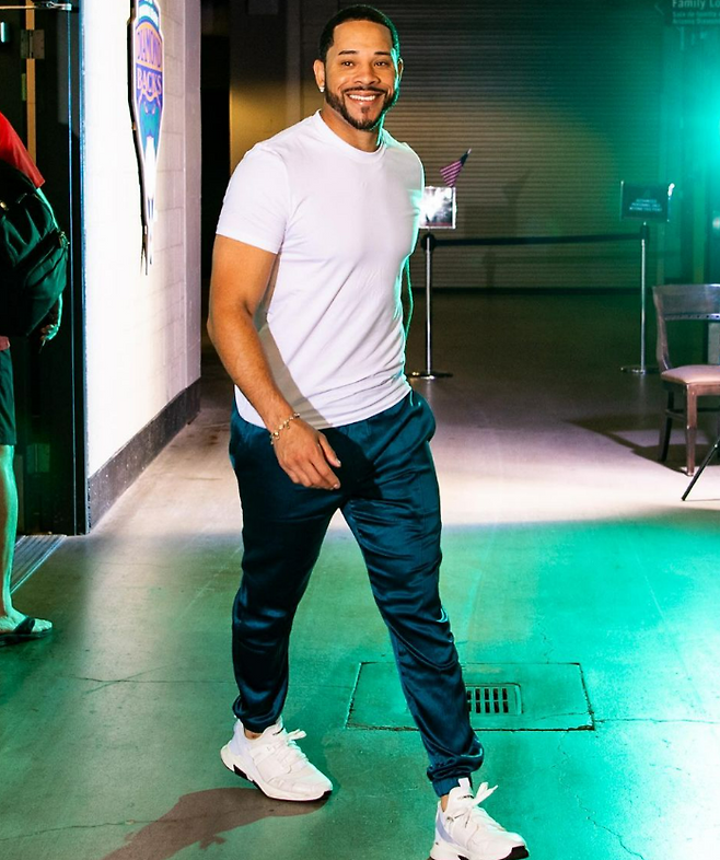 (올초 피브버그와 계약한 베테랑 외야수 토미 팸)