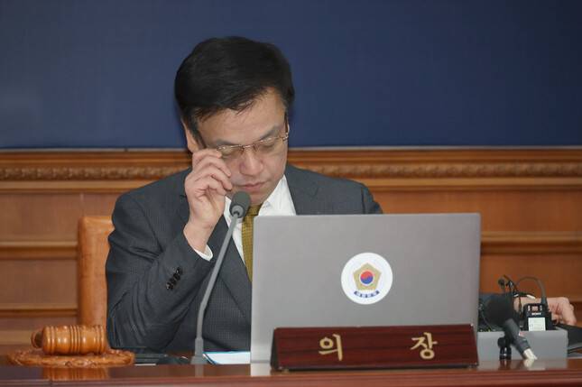 최상목 대통령 권한대행이 18일 정부서울청사에서 국무회의를 주재하고 있다. 대통령실사진기자단