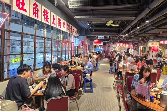 요즘은 실내 포차식 다이파이동이 많아졌다. 쾌적한 환경 덕에 인기가 높다. 권혁재 사진전문기자