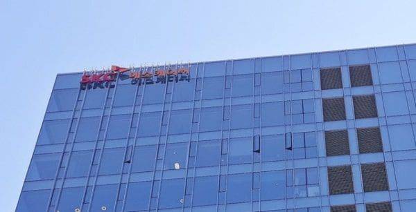 [서울=뉴시스] SKC 본사 전경. (사진=SKC) 2025.3.19 photo@newsis.com *재판매 및 DB 금지