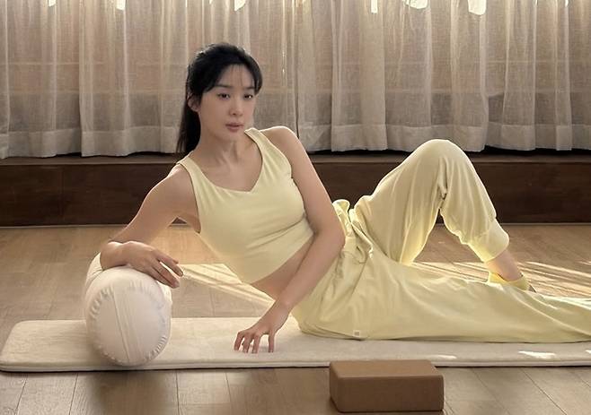 이청아. 매니지먼트숲.