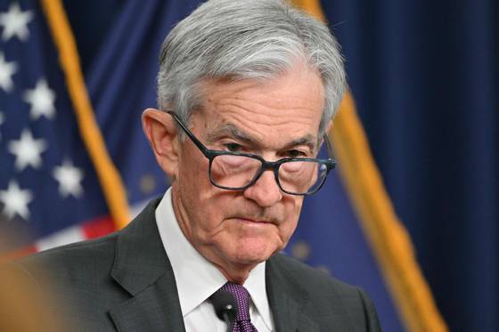 제롬 파월 미국 연방준비제도 의장이 19일(현지시간) 워싱턴 DC 연방준비제도에서 금융통화위원회 회의 후 기자회견을 하고 있다. AFP=연합뉴스