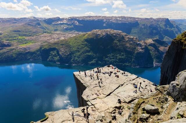 황금연휴 인기 여행지로 꼽힌 북유럽의 노르웨이 프레이케스톨렌. 교원투어 여행이지