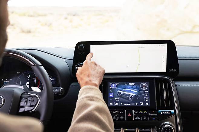 렉서스 디 올 뉴 LX 700h 실내