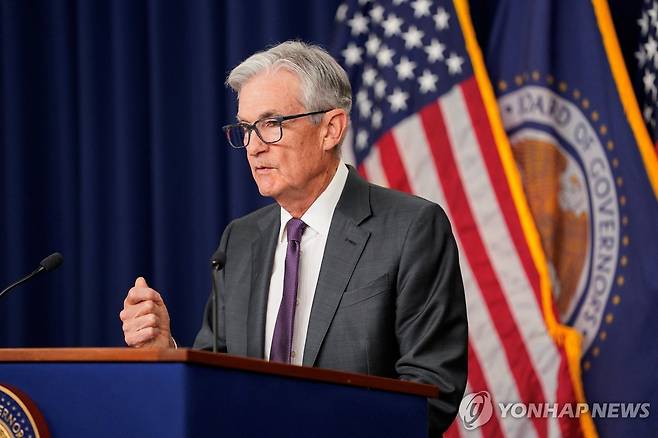금리동결 결정 설명하는 파월 미 연준 의장 [워싱턴 로이터=연합뉴스. 재판매 및 DB금지]