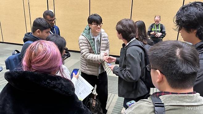 ▲ 크래프톤 inZOI 강연은 글로벌 게임사 개발자들의 많은 관심을 받았다