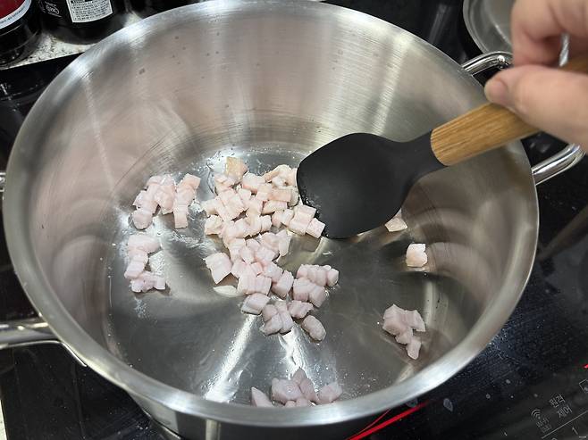 ▲ 일단 볶아보자