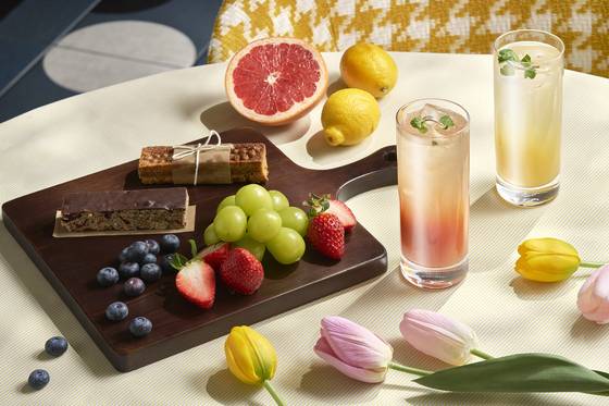 Voco Seoul Myeongdong Hotel in Jung District, central Seoul, launched the “N Seoul Tower Picnic Package” to celebrate the arrival of spring, offering guests a unique picnic experience at N Seoul Tower. [VOCO SEOUL MYEONGDONG HOTEL]