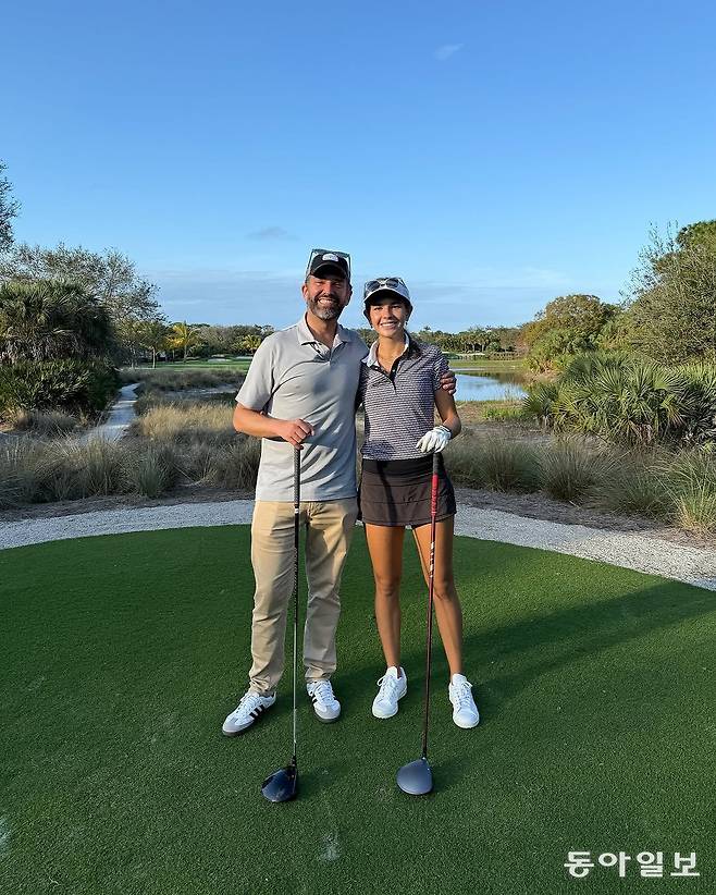 지난달 11일 아버지 도널드 트럼프 주니어(왼쪽)와 함께 골프장을 찾은 카이 트럼프. 사진 출처 카이 인스타그램