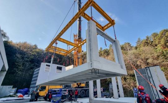 현대건설 용인 기술연구원 내에서 시공되는 PC 라멘조 [현대건설 제공]