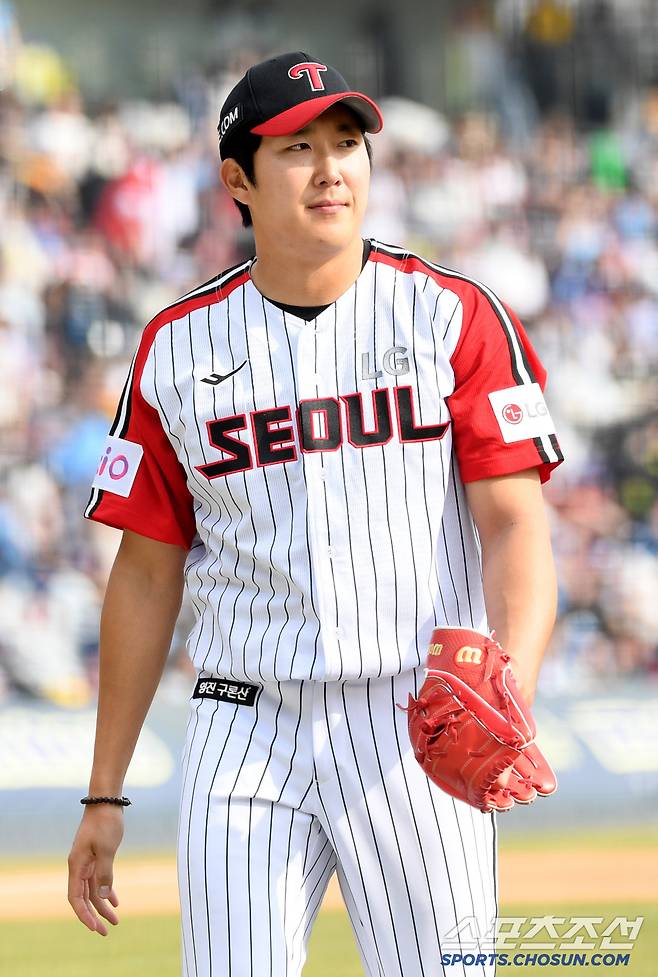 23일 잠실구장에서 열린 LG 트윈스와 롯데 자이언츠의 경기. LG 손주영이 숨을 고르고 있다. 잠실=박재만 기자 pjm@sportschosun.com/2025.03.23/