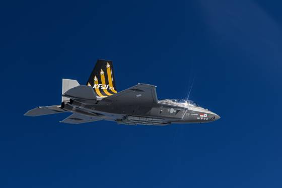 방위사업청은 지난해 11월 29일 한국형 초음속 전투기 KF-21 '보라매'가 1000소티(sortie)째 비행시험에 성공했다고 29일 밝혔다. 소티는 항공기 1대가 임무 수행을 위해 출격한 횟수를 뜻한다. 방위사업청