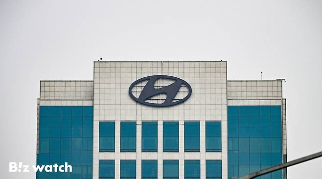 정의선 현대차그룹 회장이 25일 루이지애나주 제철소 신설 등 대규모 대미 투자 계획 공개을 공개했다. 사진은 25일 현대차 서초 사옥 모습./사진=이명근 기자 qwe123@