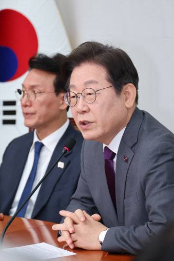 더불어민주당 이재명 대표가 21일 서울 여의도 국회에서 열린 최고위원회의에서 발언하고 있다. (사진=연합뉴스)