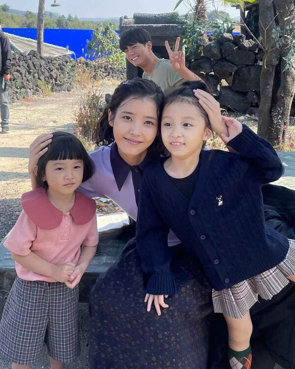 사진=아이유 인스타그램