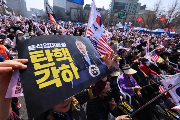 ▲ 3월22일 서울 중구 세종대로에서 '윤석열 대통령 탄핵반대 광화문국민대회'가 열리고 있다. ⓒ연합뉴스