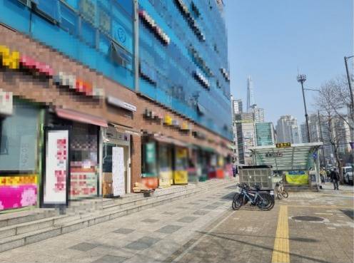 24일 서울 송파구 잠실 인근의 공인중개소들/사진=이용안 기자