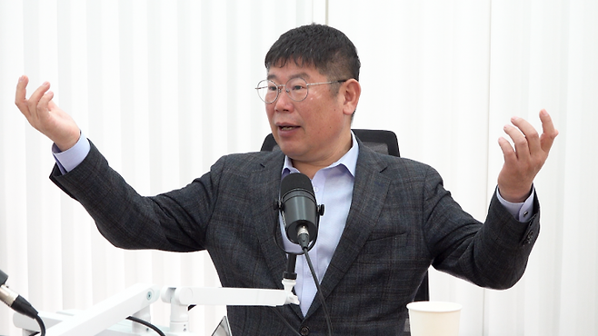 김경진 전 의원은 AI에 예산을 과감하게 투자해야 한다고 강조했다.