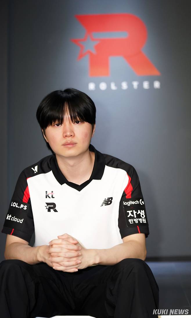 KT롤스터 소속 '비디디' 곽보성 선수가 21일 서울 영등포구 롤스터 사옥에서 쿠키뉴스와 인터뷰하고 있다. 유희태 기자