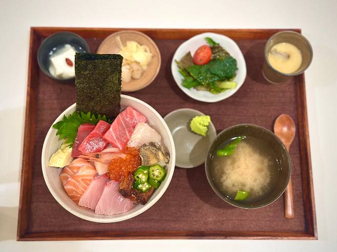 오타이는 문화기획사 TTT가 선보인 스물한번째 프로젝트다. 사진은 오타이의 클래식 카이센동반상. /사진=다이어리알