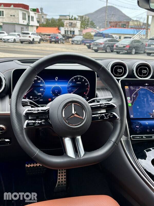 메르세데스-벤츠 GLC 300 4MATIC 쿠페 AMG 라인