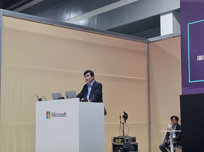 강성권 KT 상무가  26일 서울 서초구 aT타워에서 열린 'MS 인공지능(AI) 투어 인 서울'에서 발표하고 있다.(사진=송헤리 기자) *재판매 및 DB 금지