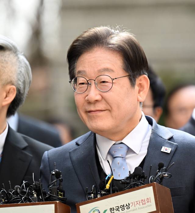 ▲더불어민주당 이재명 대표가 26일 서울 서초구 서울고등법원에서 열린 공직선거법 위반 혐의 항소심 선고 공판에 출석하고 있다. ⓒ연합뉴스