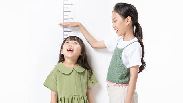 성장판이 열려 있는 시기에는 뼈가 건강해야 키도 잘 클 수 있다｜출처: 클립아트코리아