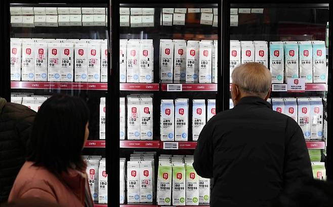 서울 시내의 한 대형마트에 유유가 진열돼 있다. 이 사진은 기사 내용과 무관함ⓒ뉴시스