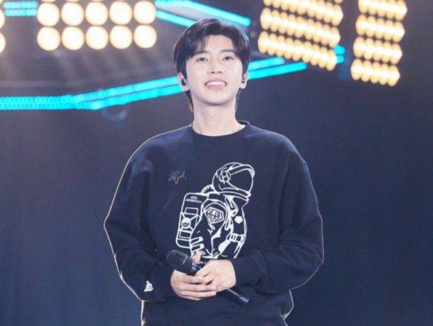 가수 임영웅의 펜트하우스가 속한 주상복합아파트로 유명한 서울 마포구 서교동의 '메세나폴리스'의 142㎡가 법원 경매로 나왔다.