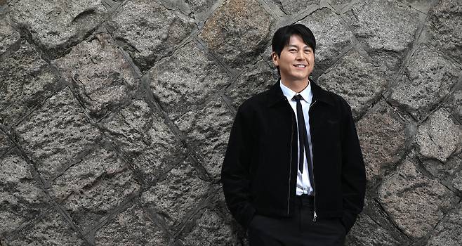 Actor Ryu Soo-young poses for a photo ahead of an interview with The Korea Herald in Yongsan-gu, Seoul, on March 13. (Im Se-jun/The Korea Herald)
