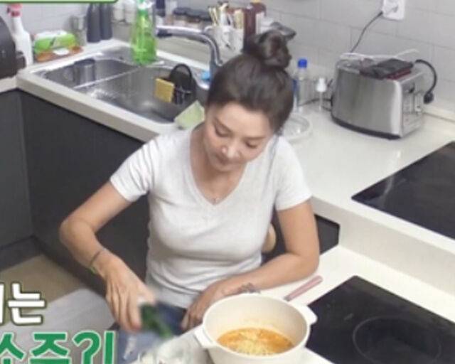 임지연의 과거가 재조명 되고 있다. / TV조선 '건강면세점' 캡처