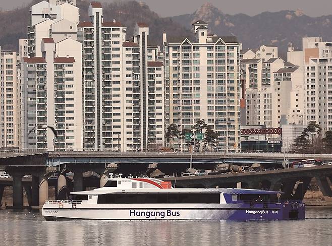 3월 한강버스가 시범 운행을 시작한다.[사진=뉴시스]