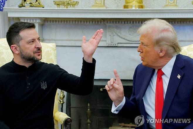 젤렌스키 대통령과 트럼프 대통령 백악관 회담 [로이터 연합뉴스 자료사진]