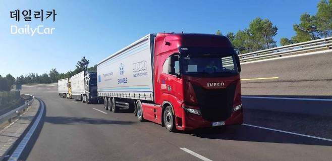 이베코, 군집주행