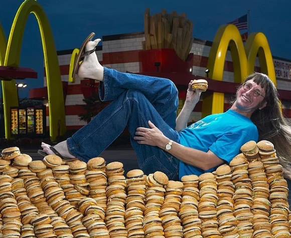 고르스키는 치명적인 제한이 없을 때까지 빅맥을 계속 먹겠다는 의지를 밝혔다. 사진은 고르스키. [사진=기네스]