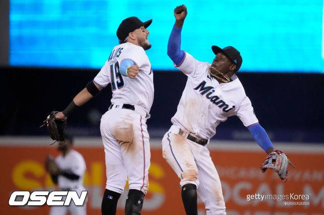 [사진] 마이매이 시절 미겔 로하스와 재즈 치좀 주니어가 세리머니를 하고 있다. ⓒGettyimages(무단전재 및 재배포 금지)