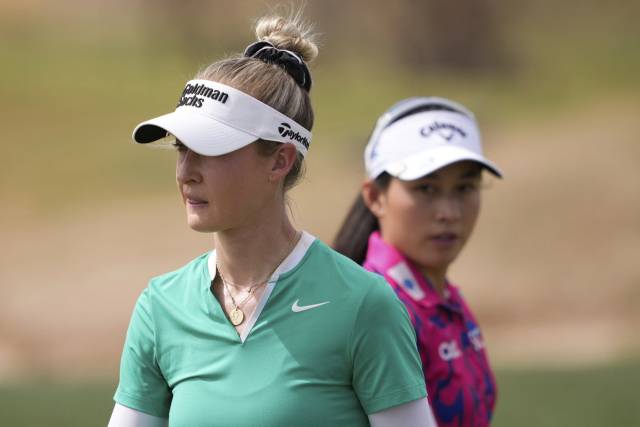 세계 1위 넬리 코르다(왼쪽)와 세계 2위 지노 티띠꾼. 사진 제공=AP연합뉴스