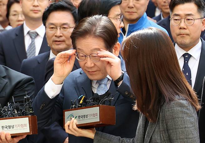 이재명 더불어민주당 대표가 지난 3월26일 오후 서울 서초구 서울고등법원에서 열린 공직선거법 위반 혐의 항소심 선고공판에 출석하고 있다. ⓒ사진공동취재단