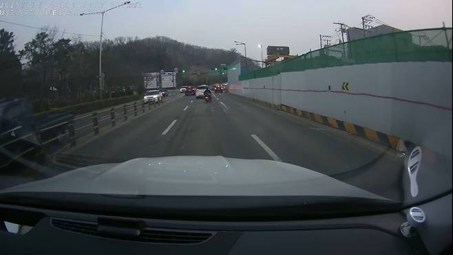 IMG_5312.jpeg 강동구 싱크홀 블랙박스 영상