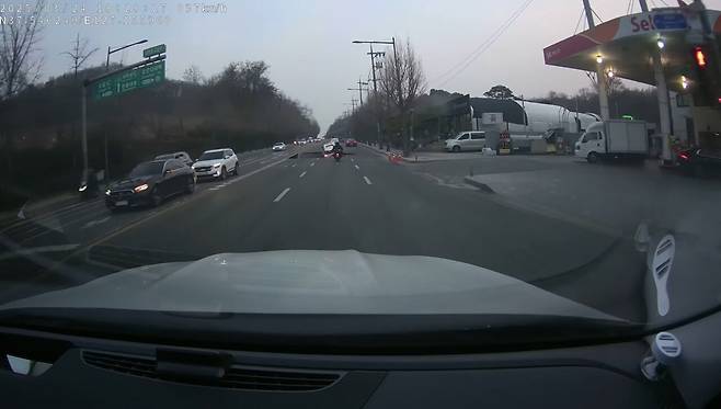 IMG_5313.jpeg 강동구 싱크홀 블랙박스 영상