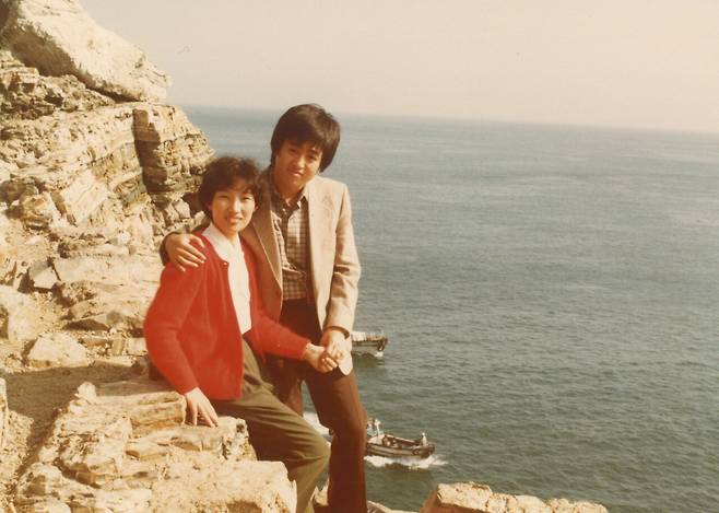 김동연 경기지사와 부인 정우영 씨의 신혼여행 사진. [사진 정우영]