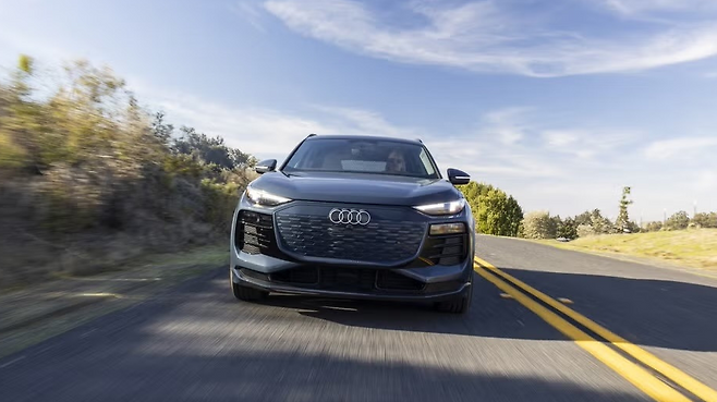 아우디 Q6 e트론