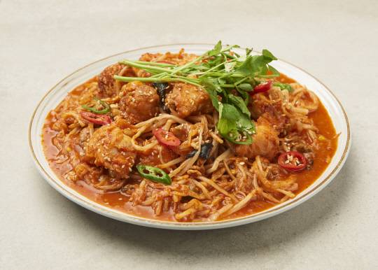 미나리를 올린 해물찜. 아이클릭아트 제공