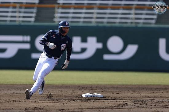 두산 베어스 외야수 추재현이 30일 잠실 삼성전을 앞두고 첫 1군 콜업을 받았다. 두산 베어스