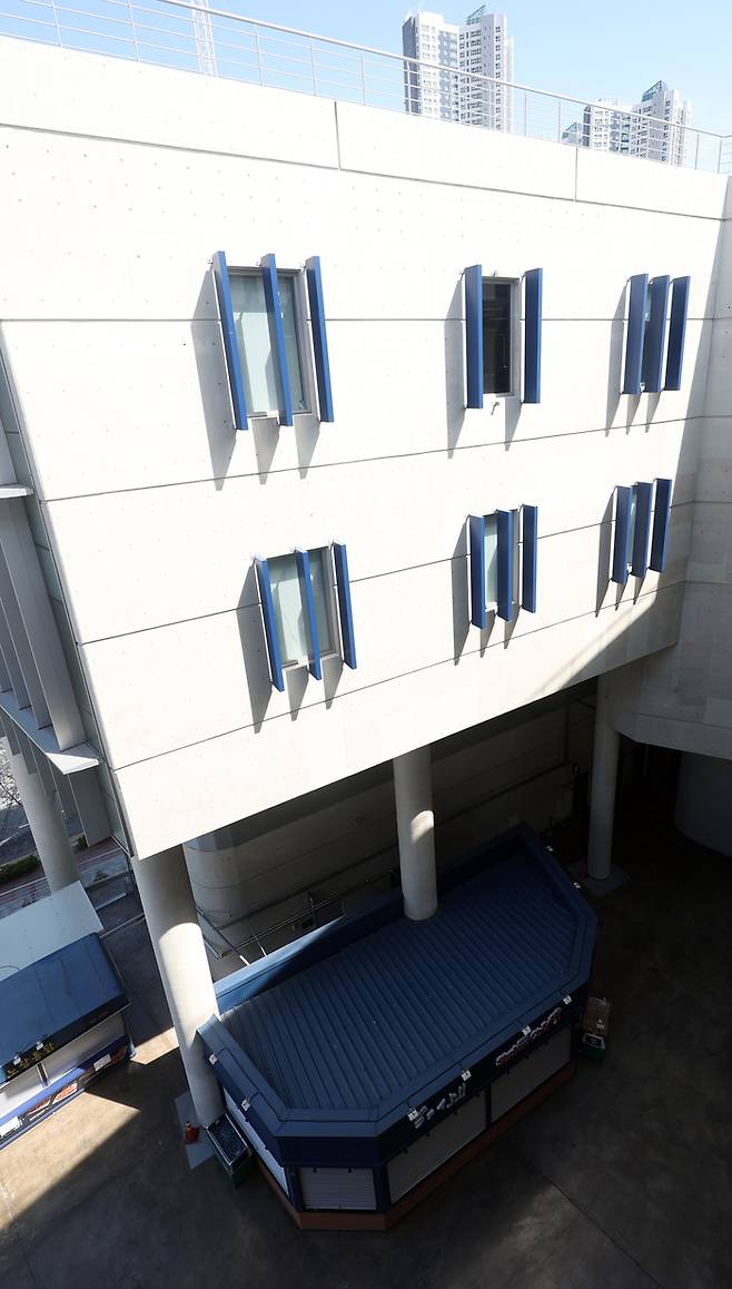 창원NC파크 구조물 사고 현장. 2025.3.30 연합뉴스