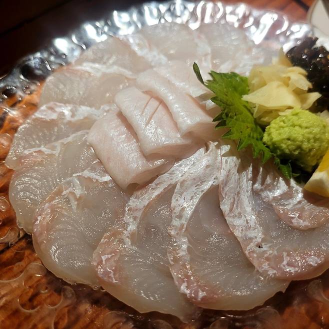 광어회 먹어요