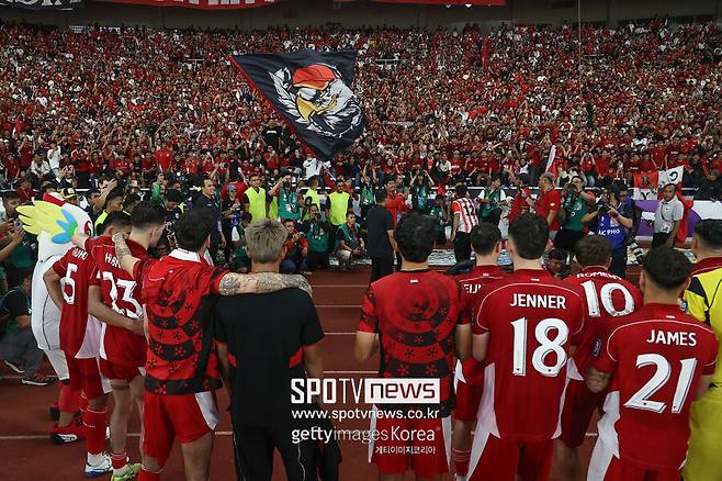 ▲ '클라위버르트호'를 향한 동남아시아 현지 평가는 일단 '긍정적'이다. 지난 25일 바레인전 승리를 기점으로 연착륙을 전망하는 분위기가 읽힌다.