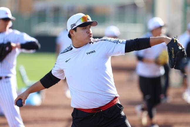 LG 투수 장현식은 지난 30일 이천 LG챔피언스파크에서 열린 '2025 메디힐 KBO 퓨처스리그' 한화전에서 구원 등판했다. 1이닝 무실점으로 실전 감각을 더욱 끌어올렸다. LG 트윈스