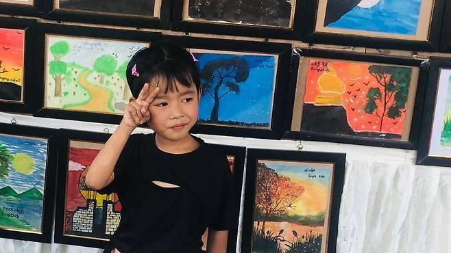 텟 흐테르 산은 교사 1명과 함께 이번 붕괴로 사망한 어린이 최소 12명 중 하나다